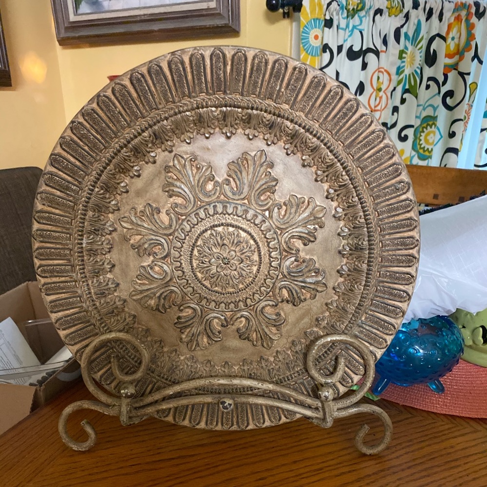 Plate and Stand